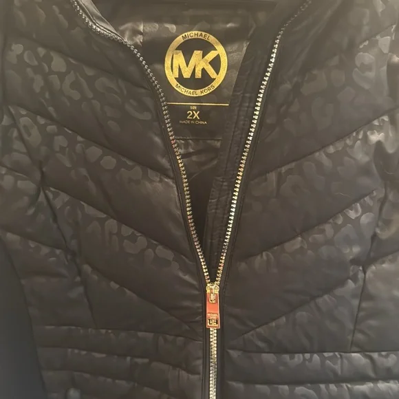 Michael Kors Black Quilted Women's Vest - Picture 4 of 11